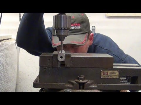 Old Machinists Mill Trick To Quickly Find a Rod Centerline