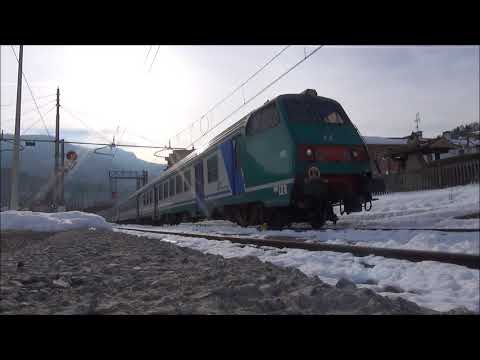 REGIONALE IN ARRIVO NELLA STAZIONE DI ROBILANTE (CN) DOM. 10 - 2 - 2019