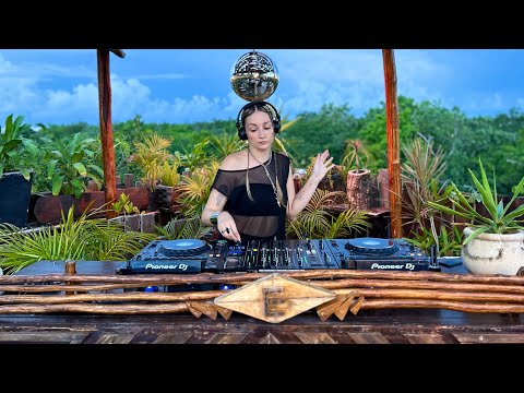 Flor Palacios | Special Sunset Progressive House Mix 2025 | By @EPHIMERATulum