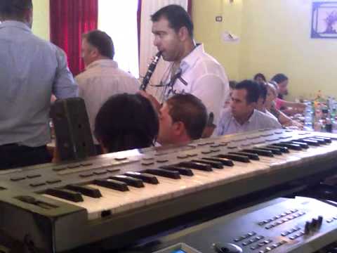 valbona halili artur gunga pajtoni live ne dasem.mp4