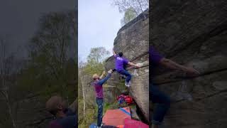 Video thumbnail of Les Grands Doigts, 7c+ (sit). Peak District