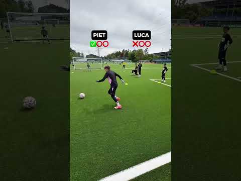 Goalkeeper Battle🧤👀 #gripmode #goalkeeper #football