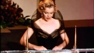Footage Of Marilyn Monroe Presenting Oscar For Best  Sound Recording In 1951 -  &quot;All About Eve&quot;