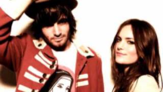 Angus and Julia Stone -- Heart Full of Wine (LYRICS)
