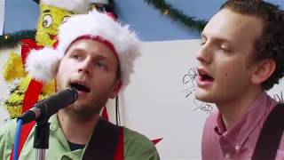 Vetiver - Merry Christmas (I Don't Want To Fight Tonight)" (Ramones Cover)