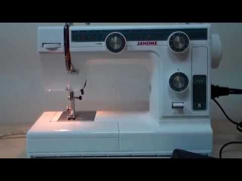 Відео JANOME L394 (LE22)