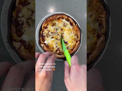 This deep dish pizza has 550 calories and 30g protein