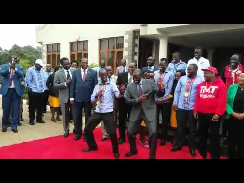 Ezekiel Kemboi Teaching DP William Ruto How To Do "Kemboi Dance"