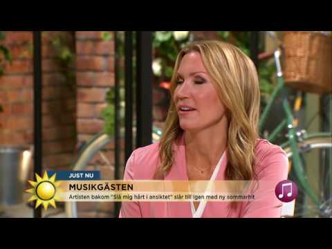 Blev anmäld efter hiten "Slå  mig hårt i ansiktet" - Nyhetsmorgon (TV4)