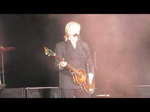 Paul McCartney - She's a Woman (Brasilia 2023)