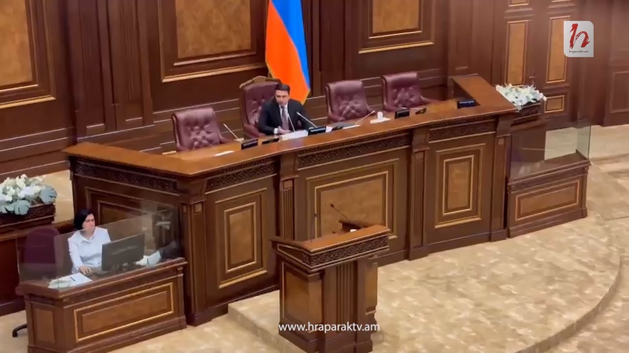 Հոգնել եմ արդեն Ձեզ սաստելուց Ալեն Սիմոնյանն ու Գեղամ Մանուկյանը վիճեցին