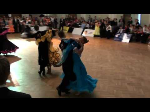 Dzintarlase 2011 Toms Šēnbergs - Elīna Bulava 1.4fin viennese waltz