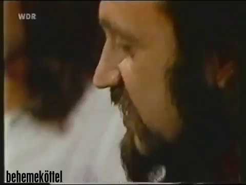 Und deswegen mach ich jetzt hier diesen Tisch mal kaputt