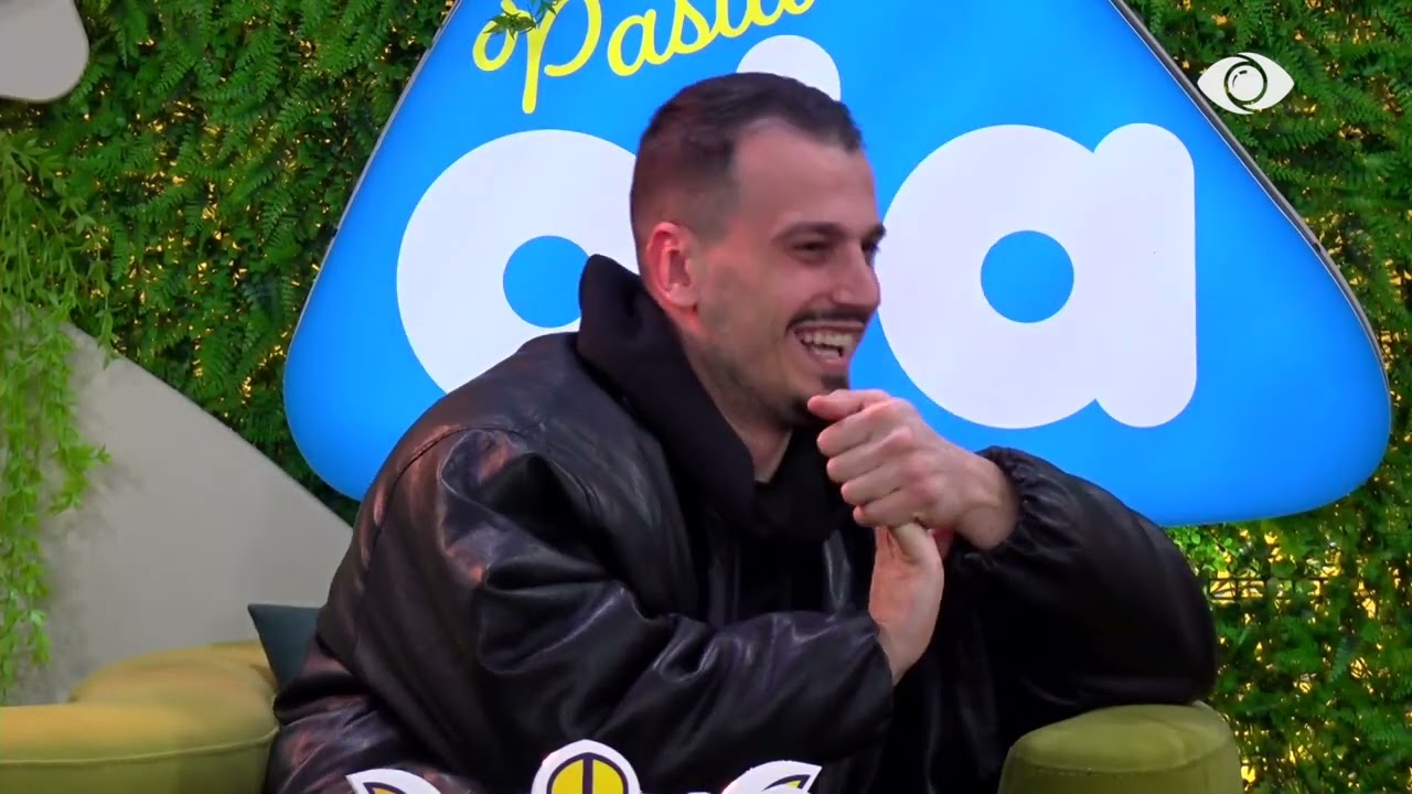 “Rogerti ka dy qen të vegjël emrin e kanë…”/ Banorët i këndojnë Juelës, Livias dhe Rogertit