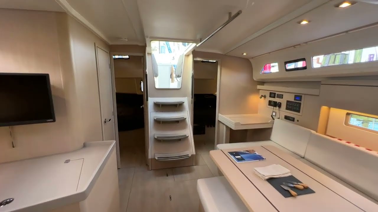 Beneteau Oceanis 40.1 Interior Walkthrough