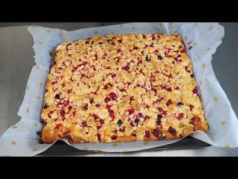 Blitz Blechkuchen mit Streusel in  15 Minuten - Einfacher Streuselkuchen vom Blech - Kuchenfee