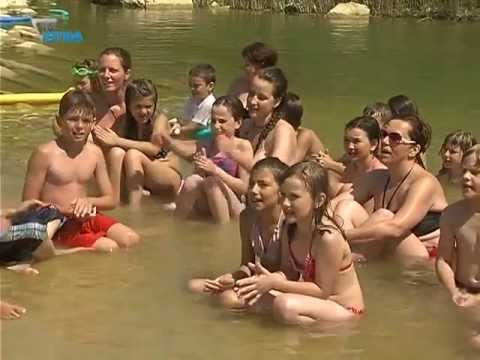 I Pazin ima svoje more: Na jezercima Zarečkog krova djeca uče plivati