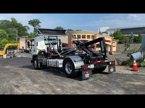 Meet the Grizzly Junk Pros crew — Stamford depot tour