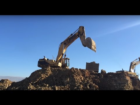 Caterpillar 375B LME Excavator