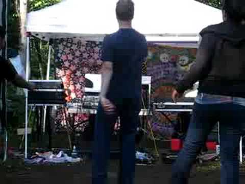 (Lo-im'pakt') sunrise party