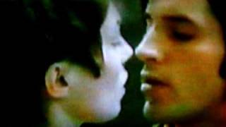 Je t&#39;aime moi non plus