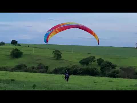 Pouso voo 258 de Paramotor IKE Costa - 30/12/22 - Olímpia