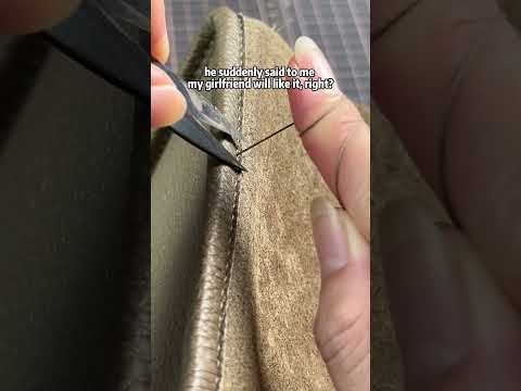 This handmade customized bag in rare leather and cowhide is your perfect spring companion.