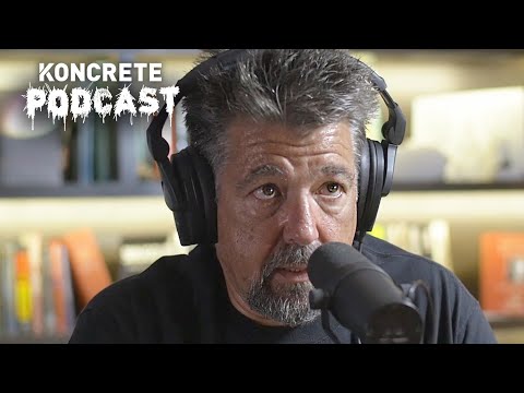 Soviet Refugee Defends Putin & Flat Earthers | Mario Bastunetti