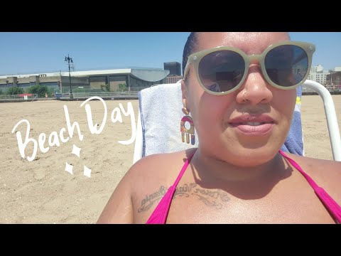 Finally a Beach Day! | Dominican Sofrito + diy "Goya" Adobo recipe | Nyc Vlog