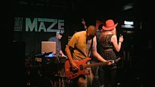 ♫ Papa La Bas - You The Rain ♫