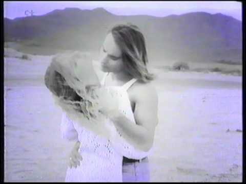 David Santisteban- Videoclip "Echar a Volar". Canal + ,1994.