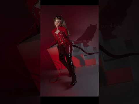 Wanna see somethin cool😏 Last week to grab Panther set on Pa🌲on! #cosplay #persona5 #videogame