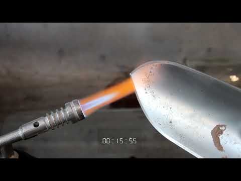 Bunsenbrenner vs. Schaufel