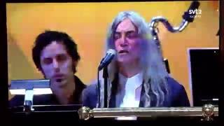 Patti Smith - A Hard Rain's Gonna Fall - Bob Dylan Nobelprize in literature 10 dec 2016