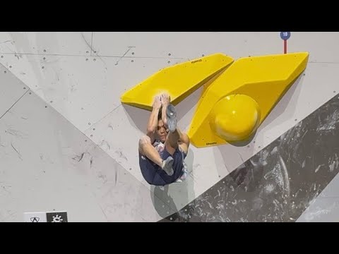 Tomoa Narasaki's WILD Attempts On M2 Finals Boulder @ IFSC Climbing World Championships Seoul 2025