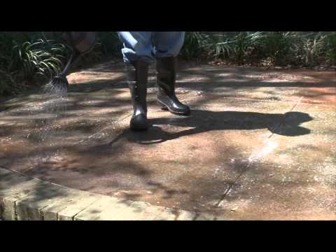 QUIKRETE Fast-Setting Concrete Mix