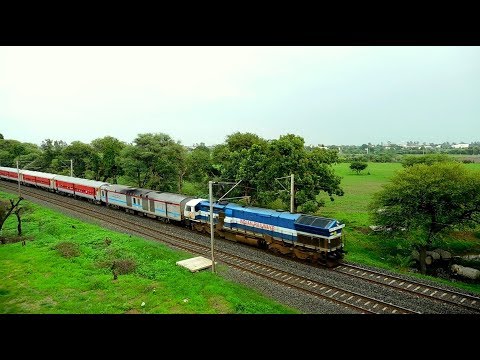 RUSH HOURS FOR UJJAIN-RATLAM SECTION.. 12962 & 12720 BACK TO BACK !!