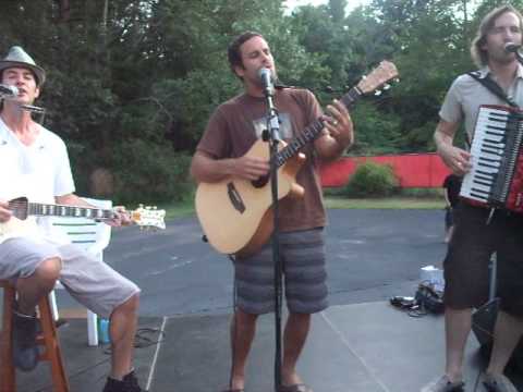 Jack Johnson, Zach Gill, and G. Love - "Girl I Wanna Lay You Down" and "Mudfootball" Live