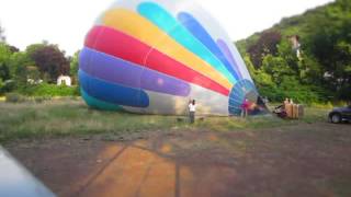 preview picture of video 'Heißluftballon Start in Wernigerode, Sportplatz Gorki-Schule'