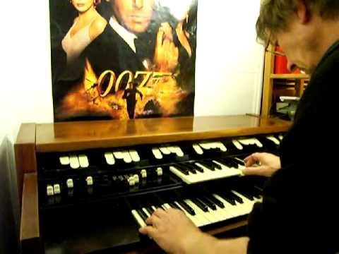 My Hammond M102 and Leslie 147