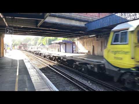 Class 70: Freightliner 70008 Passes Southampton Central With An Intermodal Service *With Tones*