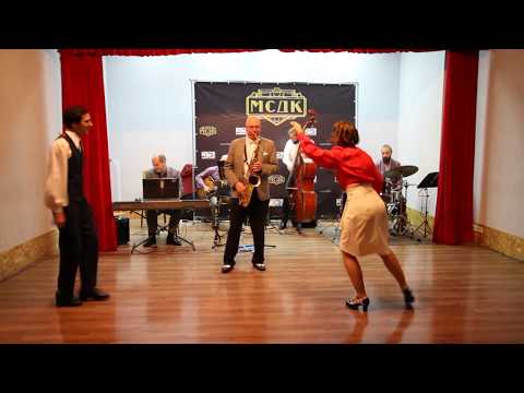 Vasily Muravyev & Maria Ivanova — In a Mellow Tone (Duke Ellington Cover)