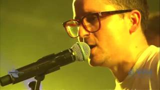 Hot Chip (feat. Alex Kapranos and Paul Thomson) - Dancing In The Dark