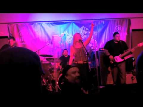 ASHLEY LEE LIVE AT NAMM 2012- BOOM/COUNTY LINE