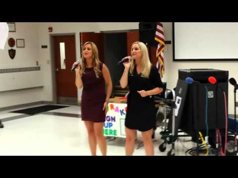 The Morgan Twins singing at OI Love Desserts&Dance(2)
