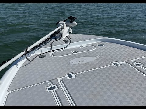 We Found The Best Boat Decking - Easy To Clean, Durable, Great Designs - reFLEX