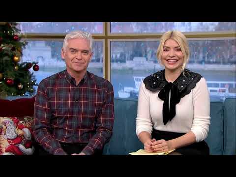 Louise Marshall plays the bagpipes to celebrate St Andrews day - 30th Nov 2022