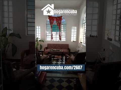 HEC2607: Casa en Vedado (Plaza) — $60,000 — Planta baja con entrada independiente y jardín