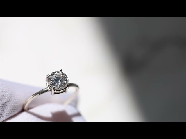 خاتم موزنايت