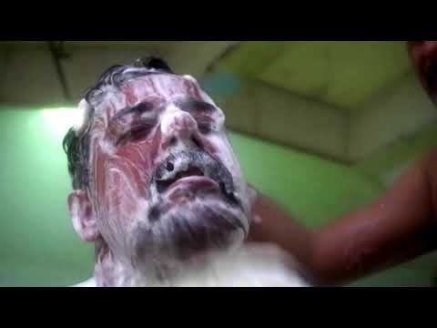 イラク人が公共の蒸し風呂に戻ってきた (Iraqis venture back to public steam baths)